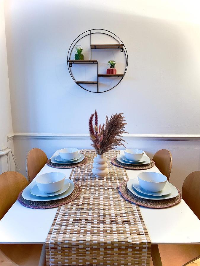 Charming Home In Wellingborough Buitenkant foto